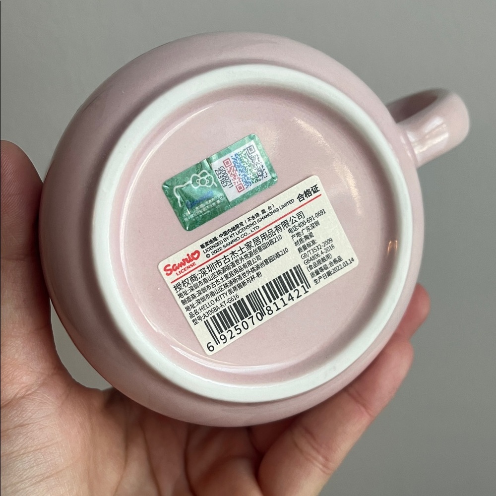 Hello Kitty Pink Mug - Picture 5 of 9